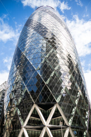 Vertical view of London City financial district with St Mary Axe skyscraper, United Kingdom - Starpik Stock