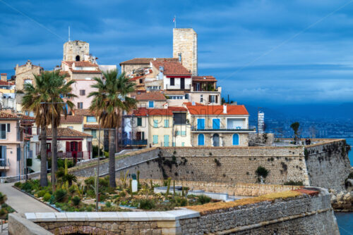 Antibes castle and central square, palm and cactus garden by the sea - Starpik Stock
