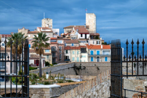 Antibes castle and central square, palm and cactus garden by the sea - Starpik Stock