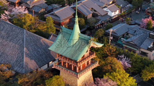 Aerial drone view of the Dai-un-in Gionkaku temple in daylight - Starpik Stock