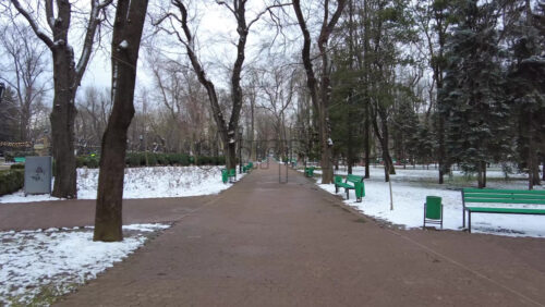 Video - Snow on the ground in the Stephen the Great Central Park in Chisinau, Moldova