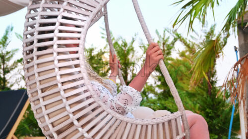 Video - A woman, caught swinging and enjoying her staying at the five-star hotel