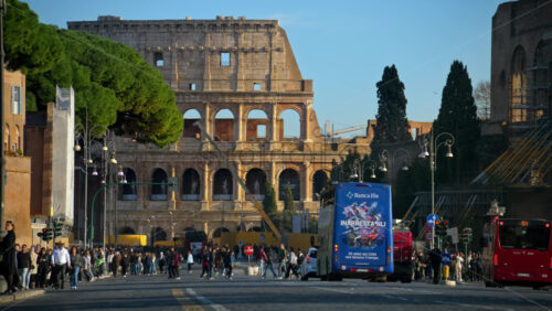 Video - Rome, Italy - February 15, 2024: Street view of Colosseum in Rome
