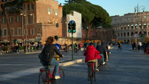 Video - Rome, Italy - February 15, 2024: People cycling on the streets of Rome