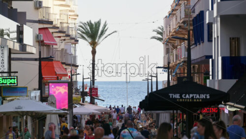 z8alicante323.mov - Starpik Stock