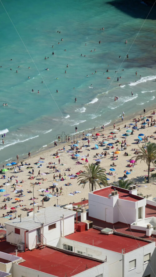 z8alicante688.mov - Starpik Stock