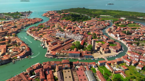 VIDEO Aerial drone view of Venice City, Italy in daytime - Starpik Stock