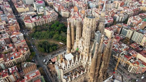Video - Drone cinematic view of Sagrada Familia in Barcelona, Spain