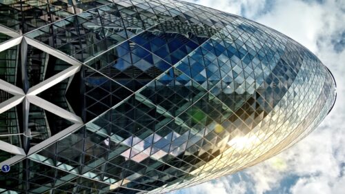 Video - Vertical view of Timelapse The Gherkin Tower in London City district in downtown, United Kingdom
